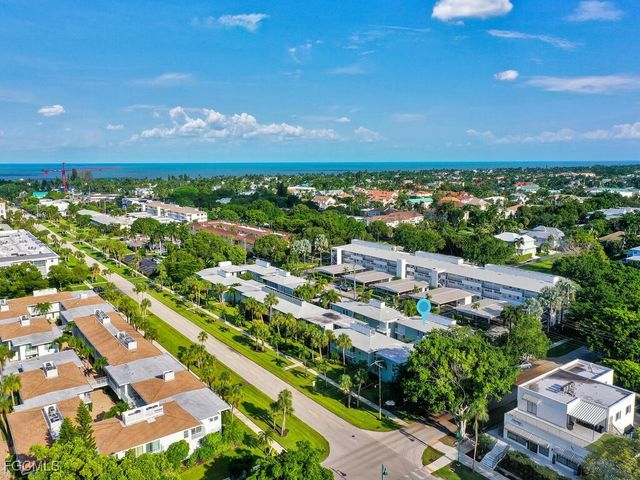 665 12th AVE S 665, Naples, FL 34102