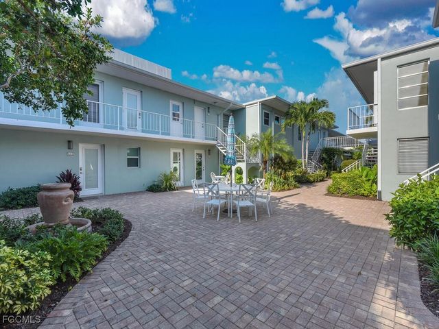 665 12th AVE S 665, Naples, FL 34102