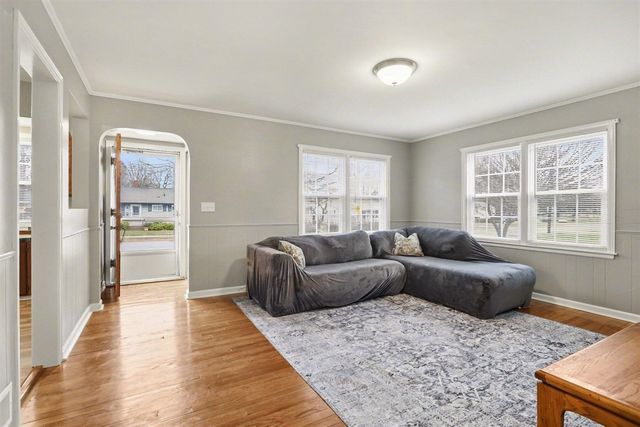 318 Kingsley Avenue, Saint Joseph, MI 49085