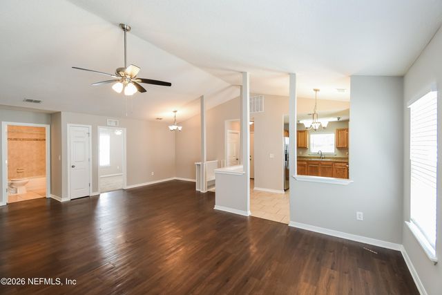 8450 MAPLE Street, Jacksonville, FL 32244