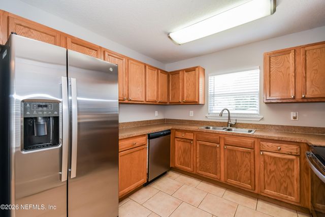 8450 MAPLE Street, Jacksonville, FL 32244