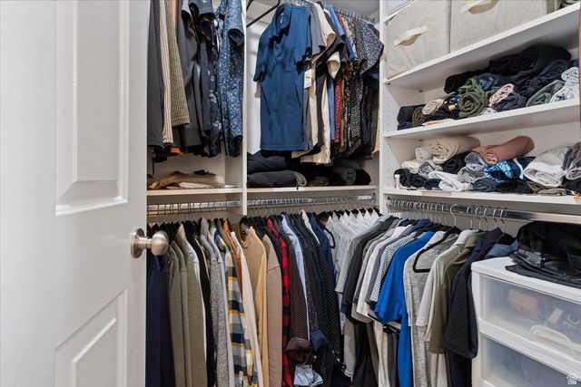 5549 S APPLE VALE DR, Murray, UT 84123