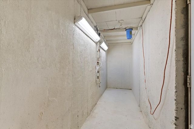 5549 S APPLE VALE DR, Murray, UT 84123