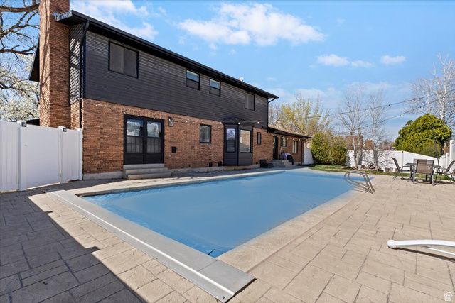 5549 S APPLE VALE DR, Murray, UT 84123