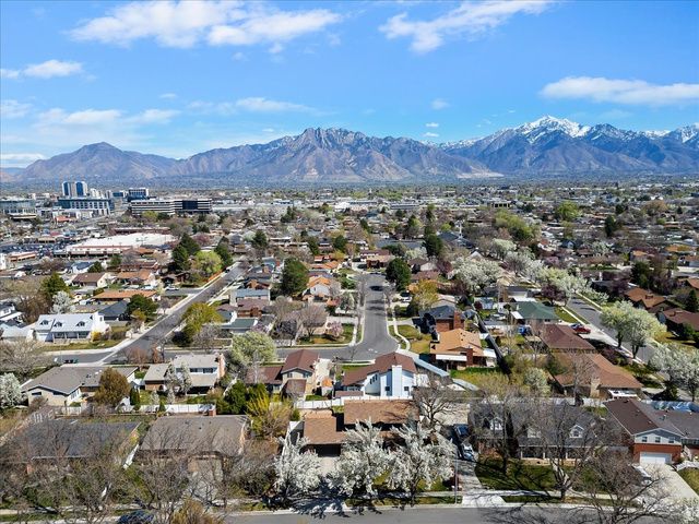 5549 S APPLE VALE DR, Murray, UT 84123