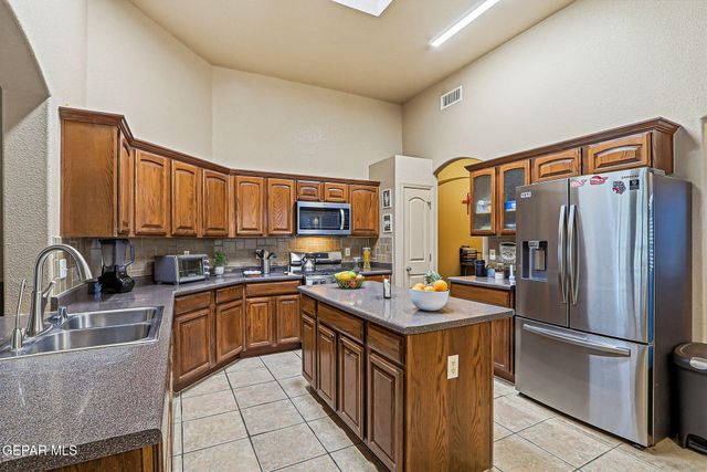 6425 FRANKLIN GATE Drive, El Paso, TX 79912