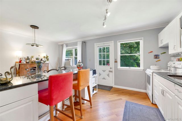 530 Boxwood Drive, Shirley, NY 11967