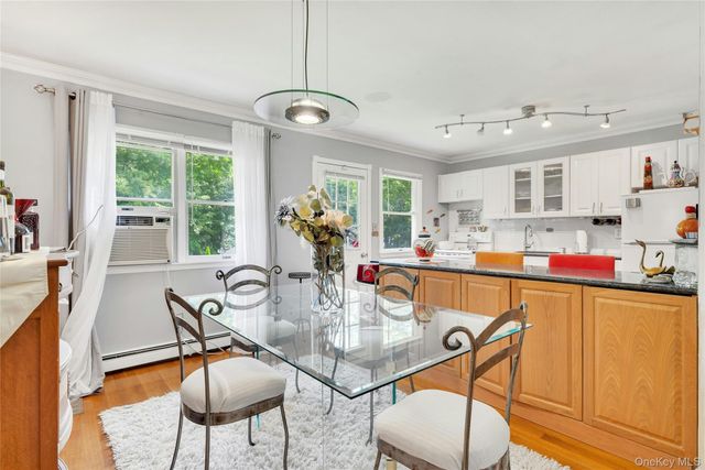 530 Boxwood Drive, Shirley, NY 11967