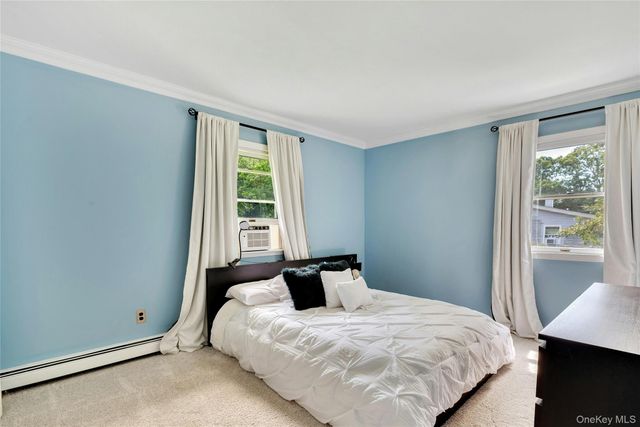 530 Boxwood Drive, Shirley, NY 11967