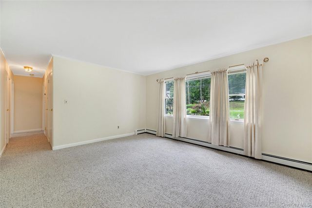 530 Boxwood Drive, Shirley, NY 11967