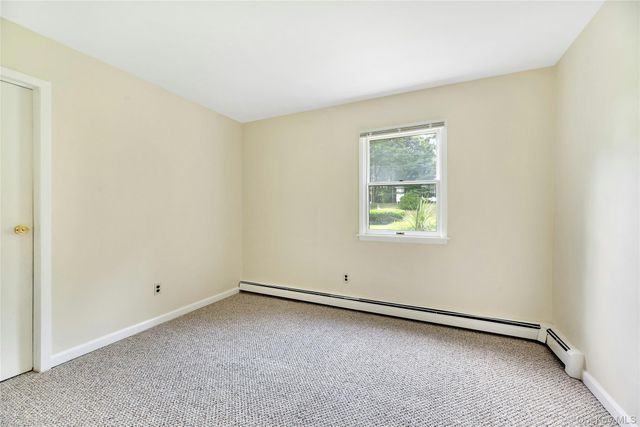 530 Boxwood Drive, Shirley, NY 11967