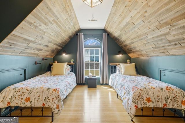 406 Lovinggood Landing Drive, Woodstock, GA 30189