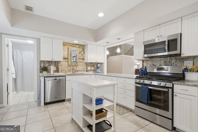 406 Lovinggood Landing Drive, Woodstock, GA 30189