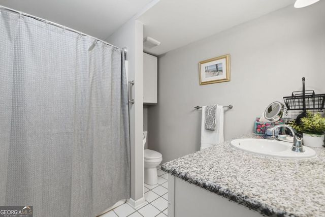 406 Lovinggood Landing Drive, Woodstock, GA 30189