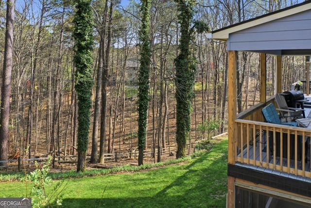 406 Lovinggood Landing Drive, Woodstock, GA 30189