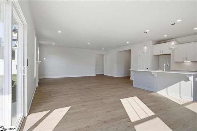 229 Summerall Lane, Seneca, SC 29678