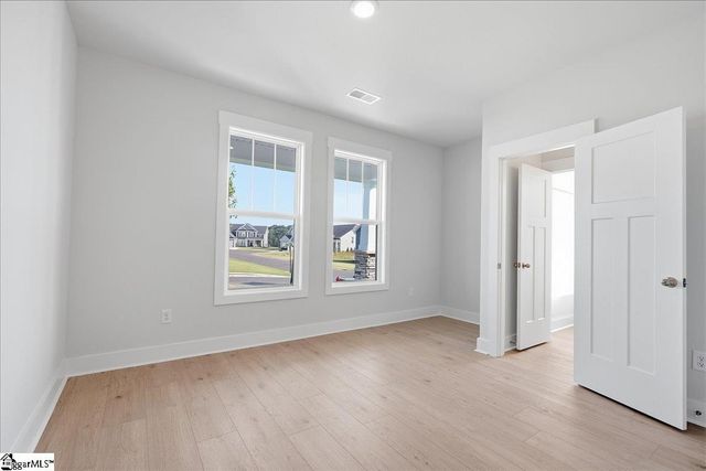 229 Summerall Lane, Seneca, SC 29678