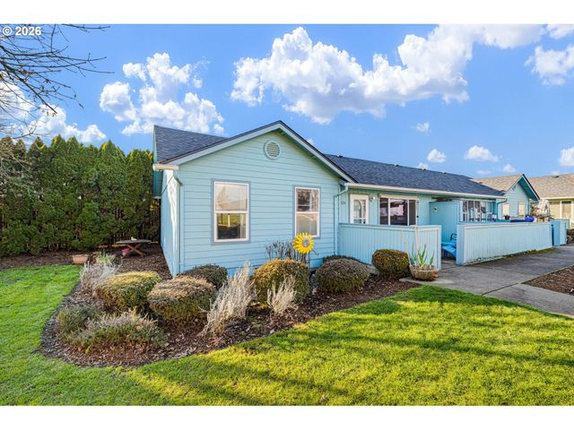 5524 E St, Springfield, OR 97478