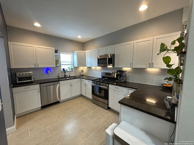 628 W Magnolia Ave, San Antonio, TX 78212