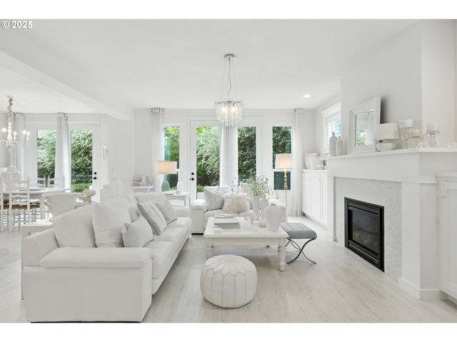 2210 S WHITE SALMON Dr, Ridgefield, WA 98642