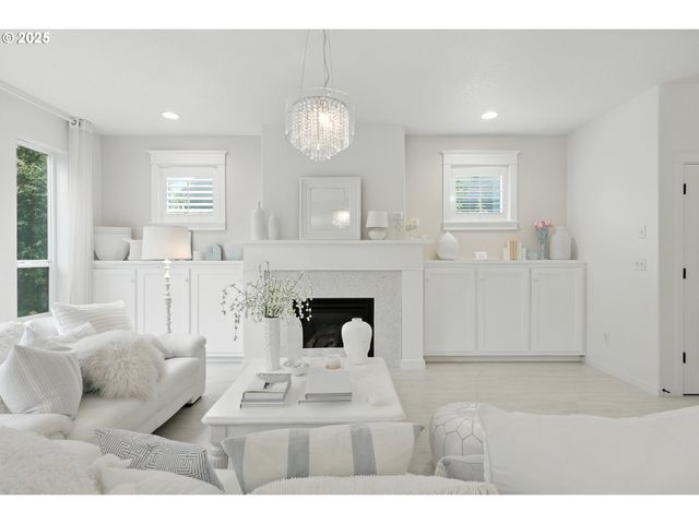 2210 S WHITE SALMON Dr, Ridgefield, WA 98642