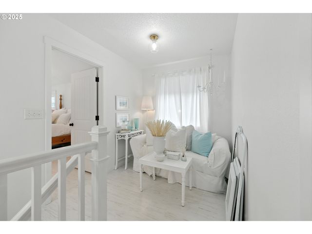 2210 S WHITE SALMON Dr, Ridgefield, WA 98642