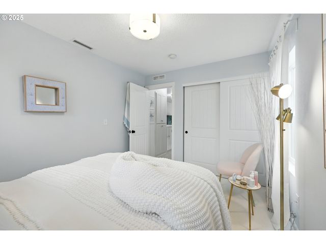 2210 S WHITE SALMON Dr, Ridgefield, WA 98642