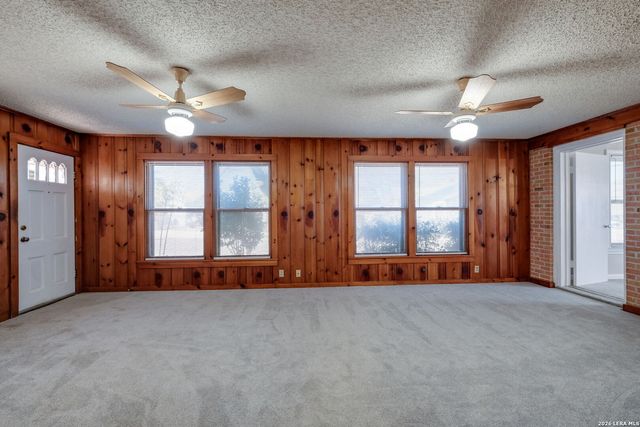 1902 Schley Ave, San Antonio, TX 78210