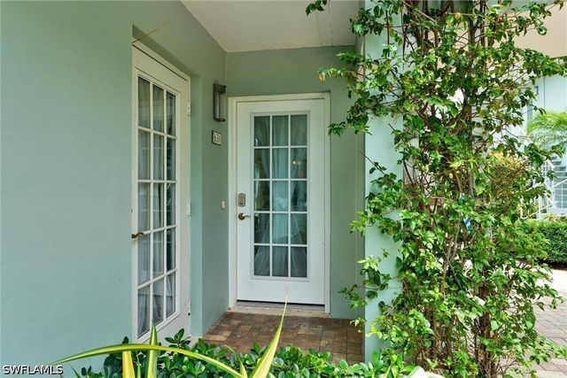 631 12th AVE S 631, Naples, FL 34102