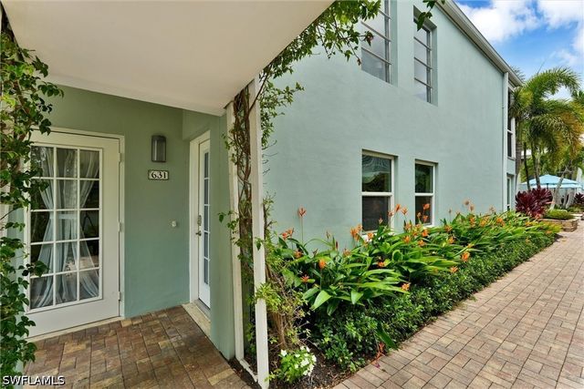 631 12th AVE S 631, Naples, FL 34102