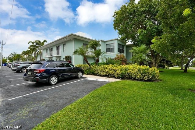 631 12th AVE S 631, Naples, FL 34102