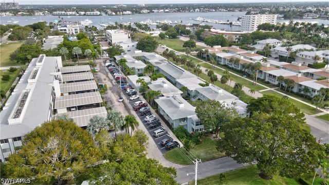 631 12th AVE S 631, Naples, FL 34102