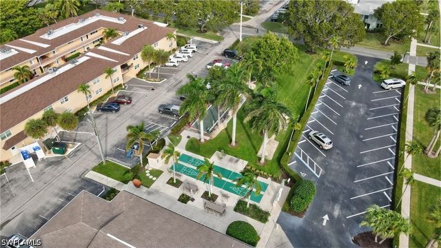 631 12th AVE S 631, Naples, FL 34102