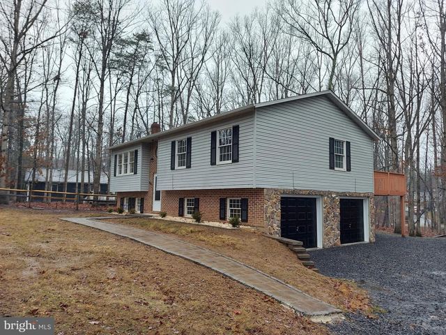 103 NORTHWOOD CIR, Cross Junction, VA 22625