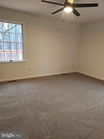 103 NORTHWOOD CIR, Cross Junction, VA 22625