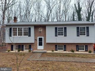 103 NORTHWOOD CIR, Cross Junction, VA 22625