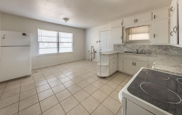 2609 Auburn Street, Lubbock, TX 79415