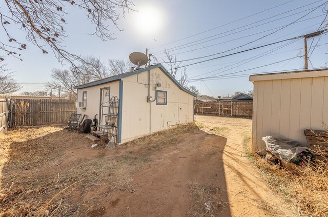 2609 Auburn Street, Lubbock, TX 79415