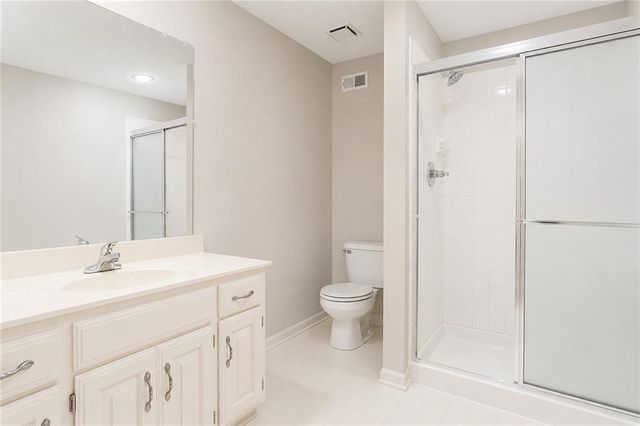 13902 W 71 Terrace, Shawnee, KS 66216