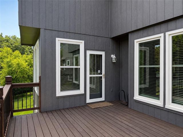 13902 W 71 Terrace, Shawnee, KS 66216