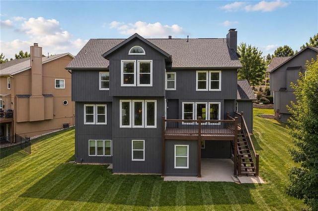 13902 W 71 Terrace, Shawnee, KS 66216