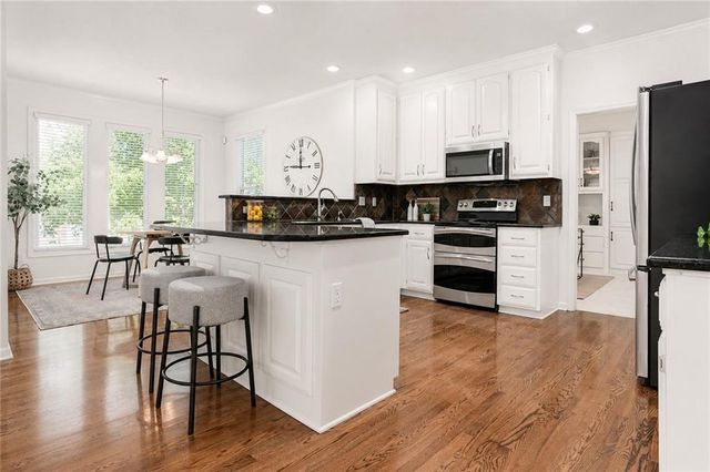 13902 W 71 Terrace, Shawnee, KS 66216