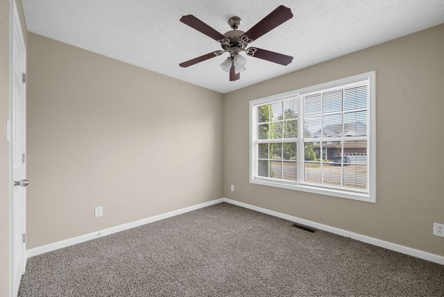 3256 Twelve Oaks Boulevard, Clarksville, TN 37042