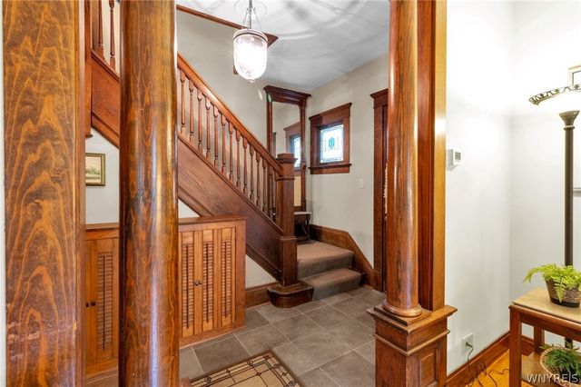 114 North Ellicott Street, Amherst, NY 14221