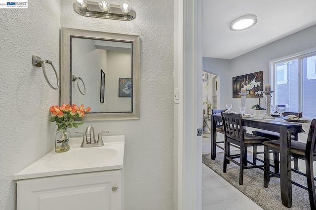 2834 Abbey St, Oakland, CA 94619