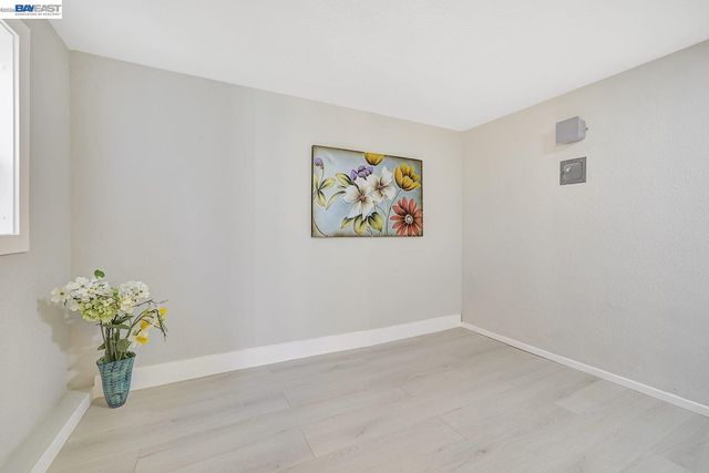 2834 Abbey St, Oakland, CA 94619