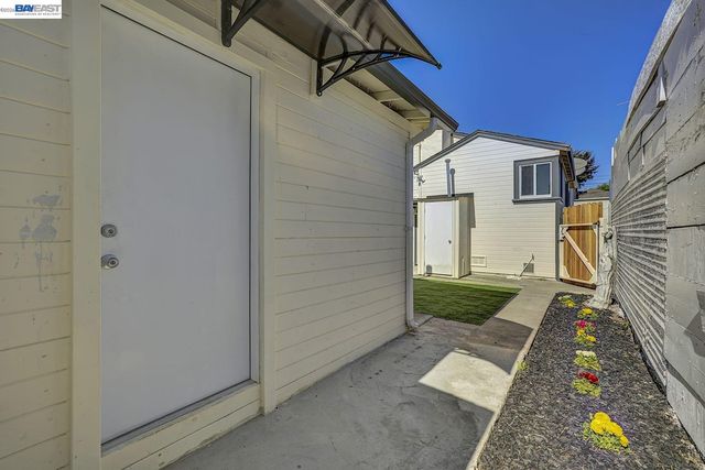 2834 Abbey St, Oakland, CA 94619