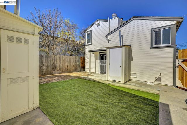 2834 Abbey St, Oakland, CA 94619