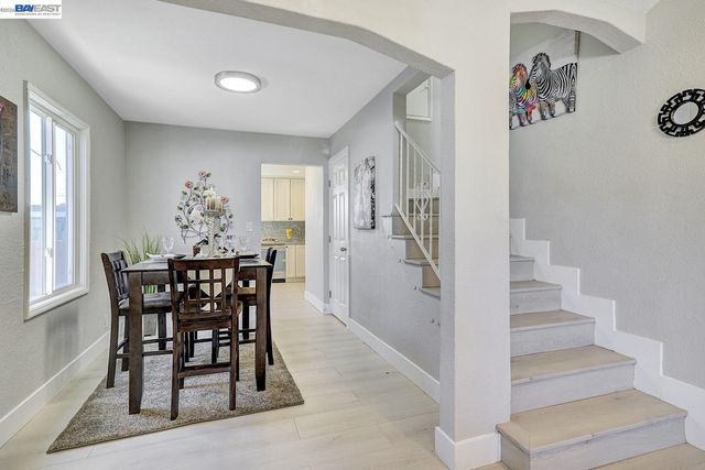 2834 Abbey St, Oakland, CA 94619