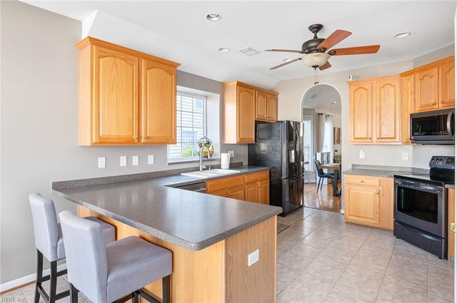 5309 Queen Bishop LN, Williamsburg, VA 23185